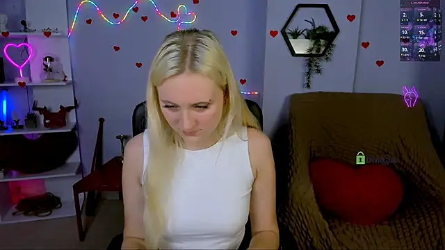 madam uliis online show from May 2026 10:20:01 AM