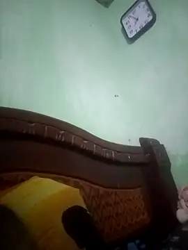 Snapshot of VictoriaLuxe chatting on October 2025 12:01:01 AM VictoriaLuxe online show from October 2025 12:01:01 AM