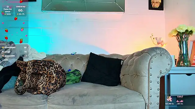 EllenaBoobs  online show from November 2025 06:17:01 AM