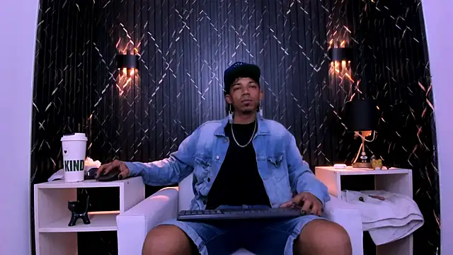 Snapshot of Gregory_Sforza chatting on October 2025 12:25:02 PM Gregory Sforza online show from October 2025 12:25:02 PM