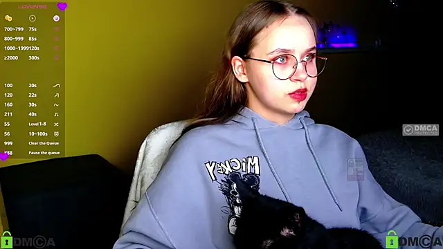 Snapshot of Lilysweet13 chatting on November 2025 09:09:02 PM Lilysweet13 online show from November 2025 09:09:02 PM