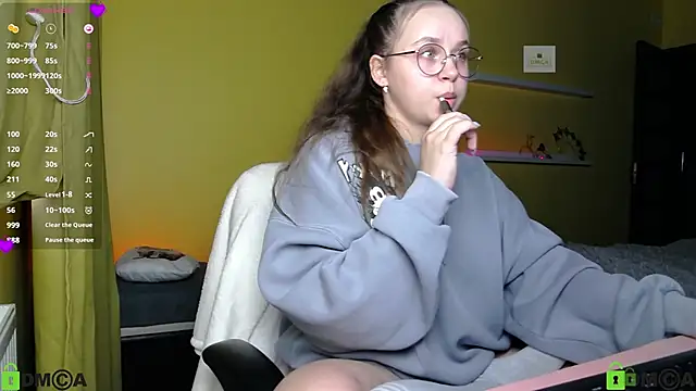 Lilysweet13 online show from October 2025 11:23:01 AM