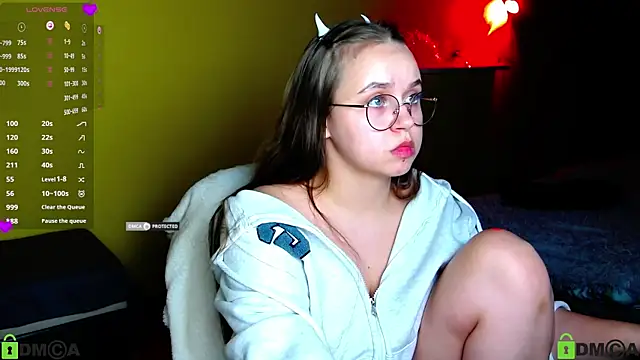 Snapshot of Lilysweet13 chatting on November 2025 08:24:02 PM Lilysweet13 online show from November 2025 08:24:02 PM