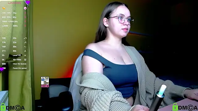 Snapshot of Lilysweet13 chatting on October 2025 01:33:02 PM Lilysweet13 online show from October 2025 01:33:02 PM