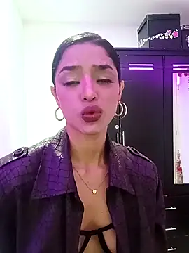 Aphrodite-777 online show from April 2026 10:32:01 PM