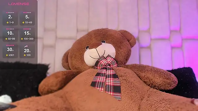 Snapshot of Daia_Ortiz chatting on November 2025 08:31:02 PM Daia Ortiz online show from November 2025 08:31:02 PM