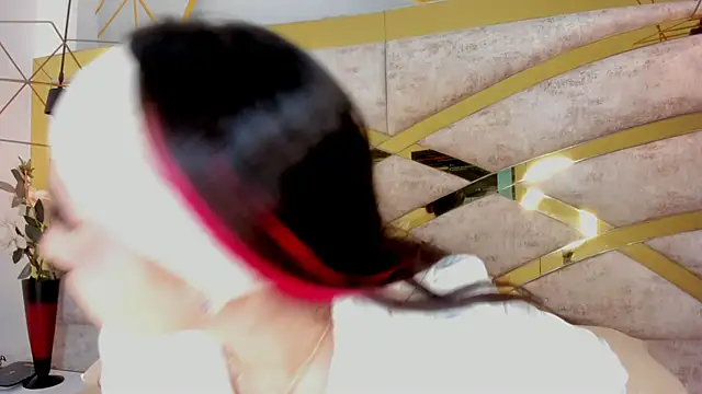 Sofiia Rossee  online show from February 2026 08:04:01 PM