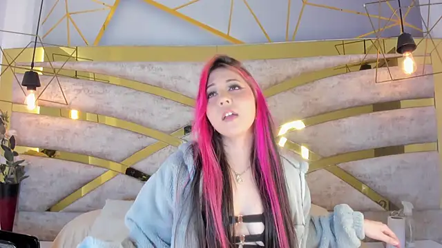 Sofiia Rossee  online show from February 2026 07:44:02 PM