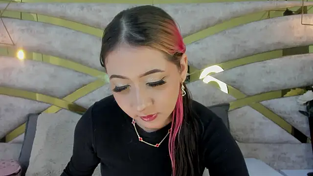 Sofiia Rossee  online show from February 2026 07:36:02 PM