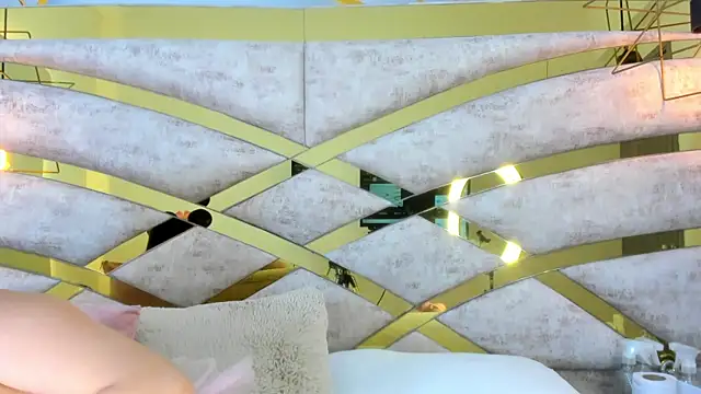 Sofiia Rossee  online show from January 2026 08:38:02 PM