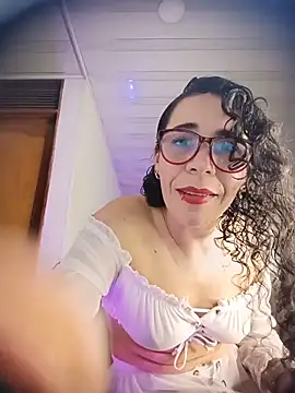 mia velvet1 online show from May 2026 07:00:01 PM