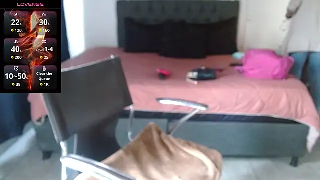 Snapshot of mia_velvet1 chatting on October 2025 03:11:01 PM mia velvet1 online show from October 2025 03:11:01 PM