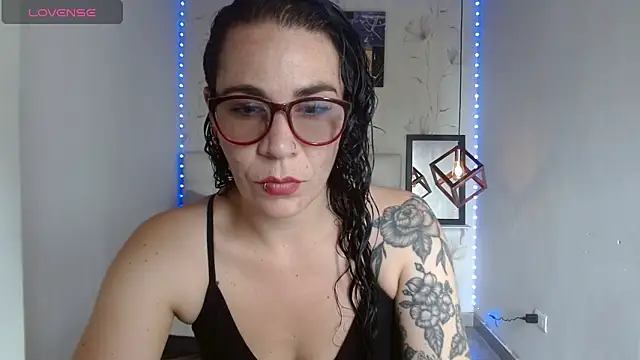 mia velvet1 online show from May 2026 03:29:01 PM