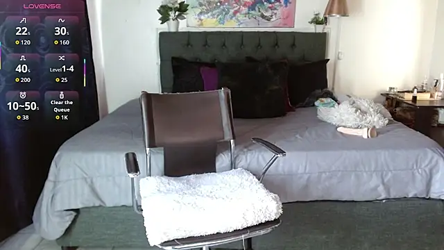 mia velvet1 online show from October 2025 01:56:01 PM