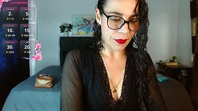 mia velvet1 online show from September 2025 03:07:01 PM