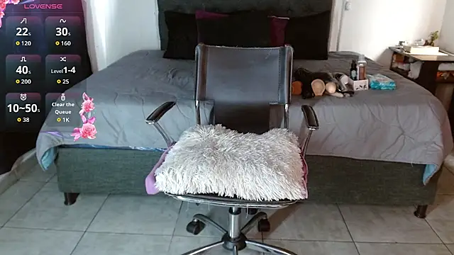 mia velvet1 online show from September 2025 02:12:02 PM