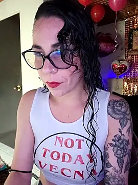 mia velvet1 online show from February 2026 02:36:01 PM