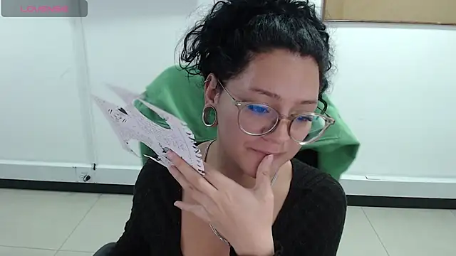 jenn cg online show from March 2026 09:59:01 PM