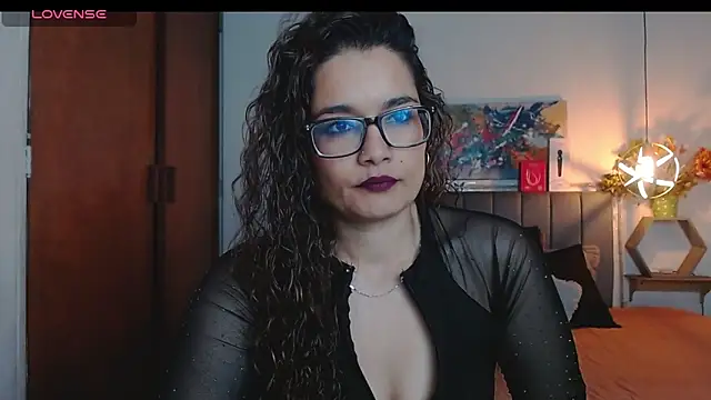 Rose Thompson1 online show from September 2025 01:39:01 PM