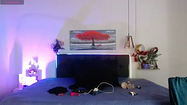 Rose Thompson1 online show from October 2025 01:30:01 PM