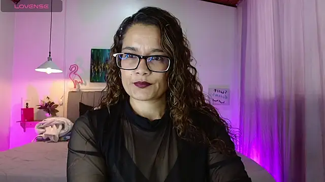 Rose Thompson1 online show from April 2026 01:24:01 PM
