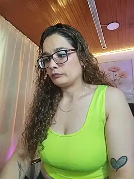 Rose Thompson1 online show from June 2026 01:33:01 PM