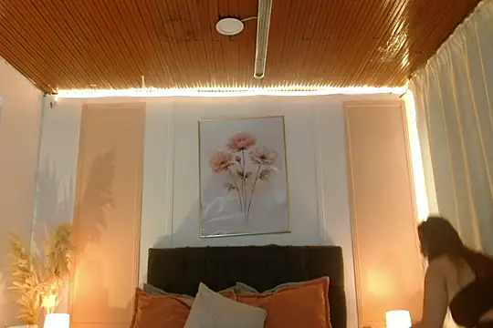 Rose Thompson1 online show from June 2026 01:38:01 PM