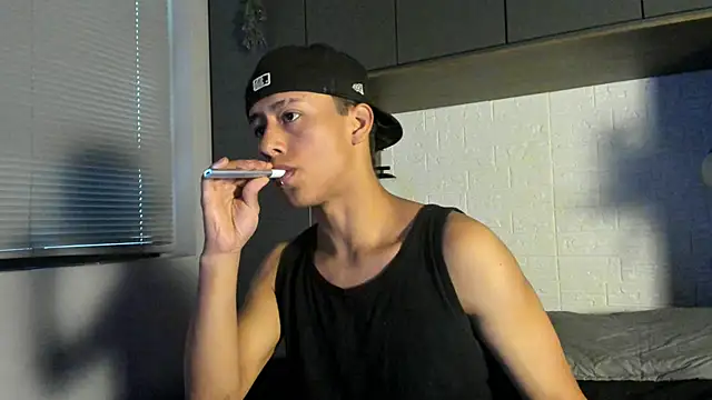 labrinthteasing online show from March 2026 02:07:01 PM