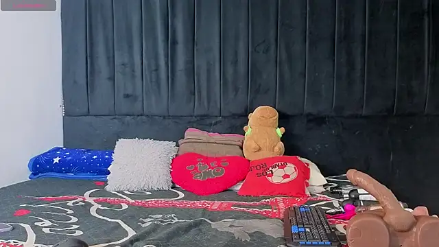 Snapshot of megan_stathann chatting on December 2025 09:14:02 PM megan stathann online show from December 2025 09:14:02 PM