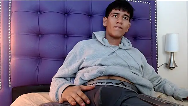 Snapshot of jettdread chatting on March 2025 08:43:02 PM jettdread online show from March 2025 08:43:02 PM