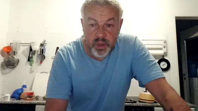 Berg Boy online show from October 2025 05:09:02 AM