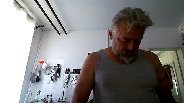 Snapshot of Berg_Boy chatting on July 2026 10:36:01 AM Berg Boy online show from July 2026 10:36:01 AM