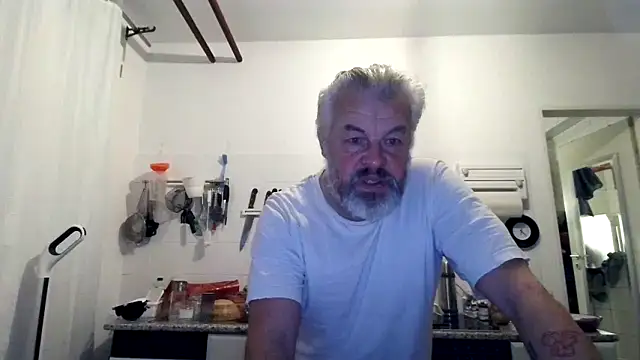 Berg Boy online show from December 2025 05:21:02 AM