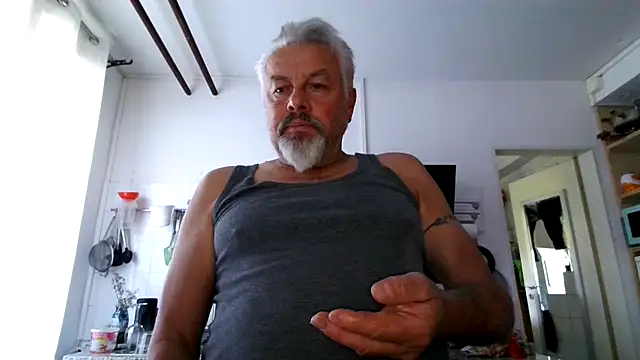 Berg Boy online show from May 2026 08:35:02 AM