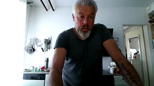 Berg Boy online show from April 2026 05:47:01 AM