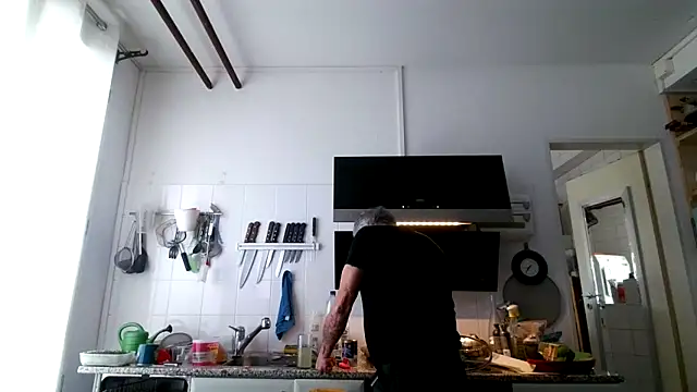 Berg Boy online show from February 2026 12:35:01 PM