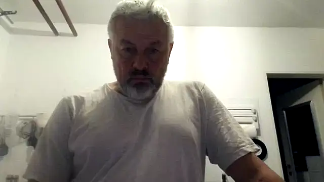 Berg Boy online show from October 2025 10:41:02 PM