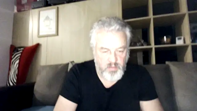 Berg Boy online show from December 2025 08:35:02 PM