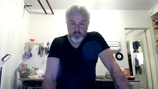 Berg Boy online show from November 2025 05:29:02 AM