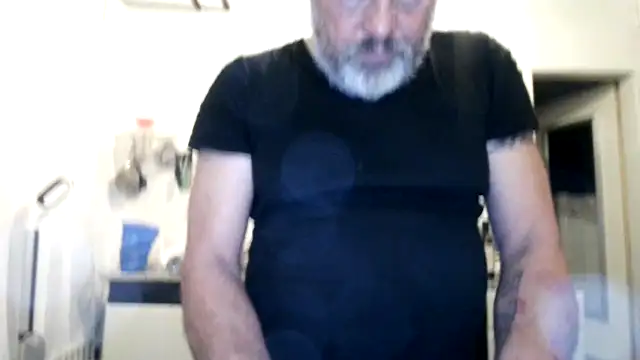 Berg Boy online show from December 2025 10:22:02 PM