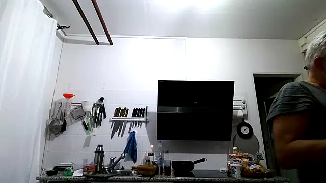 Berg Boy online show from March 2026 06:06:02 PM