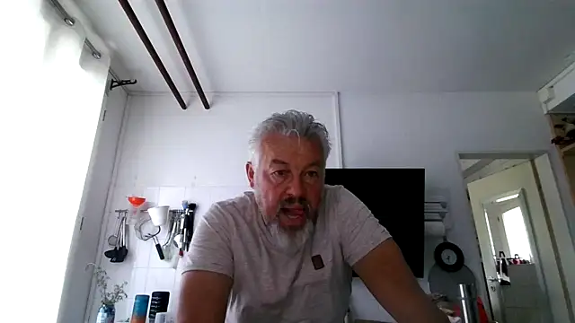Berg Boy online show from May 2026 05:33:01 AM