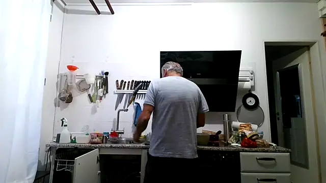 Berg Boy online show from June 2026 03:39:01 AM