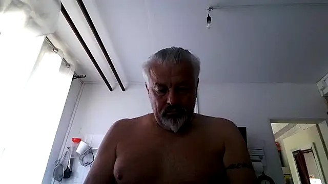 Snapshot of Berg_Boy chatting on July 2026 01:01:01 PM Berg Boy online show from July 2026 01:01:01 PM