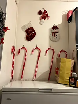 Hugo34bg online show from November 2025 02:44:02 AM