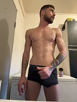 Snapshot of Hugo34bg chatting on February 2026 06:35:01 AM Hugo34bg online show from February 2026 06:35:01 AM