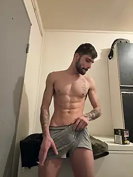 Snapshot of Hugo34bg chatting on January 2026 04:27:01 AM Hugo34bg online show from January 2026 04:27:01 AM