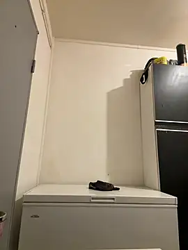 Snapshot of Hugo34bg chatting on February 2026 04:44:01 AM Hugo34bg online show from February 2026 04:44:01 AM