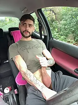 Snapshot of Hugo34bg chatting on February 2026 09:50:02 AM Hugo34bg online show from February 2026 09:50:02 AM