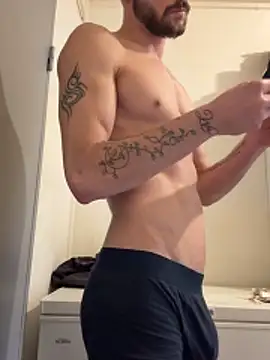 Snapshot of Hugo34bg chatting on February 2026 12:38:01 PM Hugo34bg online show from February 2026 12:38:01 PM